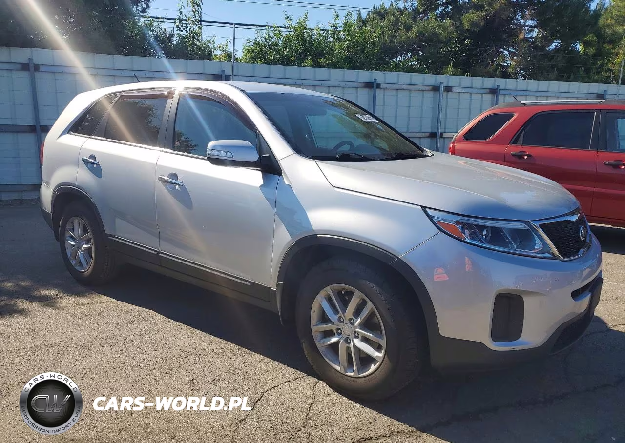 2015 Kia Sorento Lx VIN:5XYKT3A63FG578312 - 4