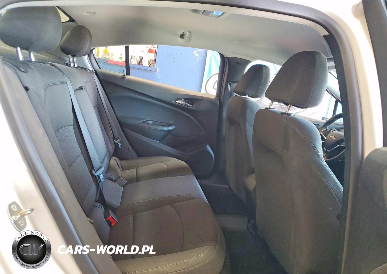 2019 Chevrolet Cruze Lt VIN:1G1BE5SM5K7127823 - 10