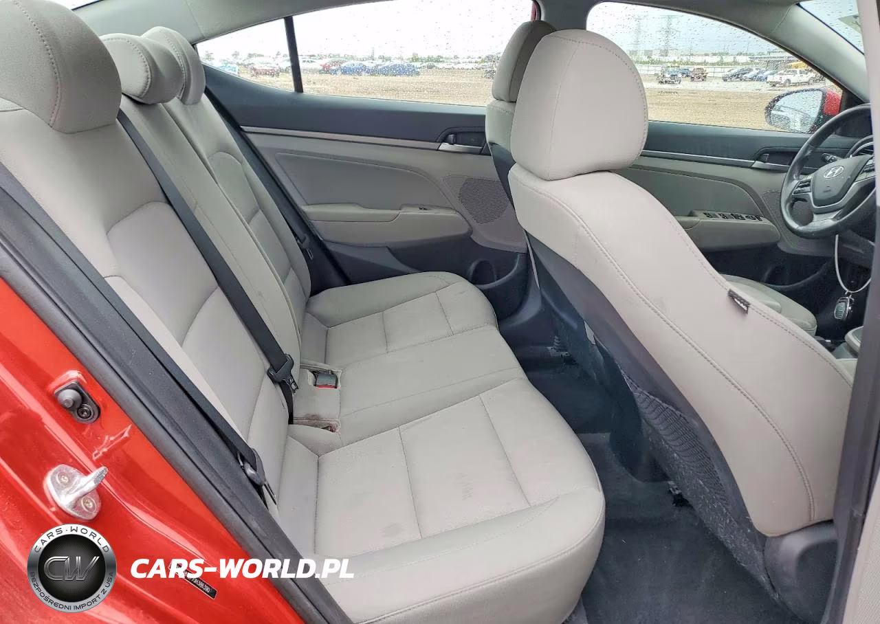 2018 Hyundai Elantra Value Edition VIN:5NPD84LF7JH386390 - 10