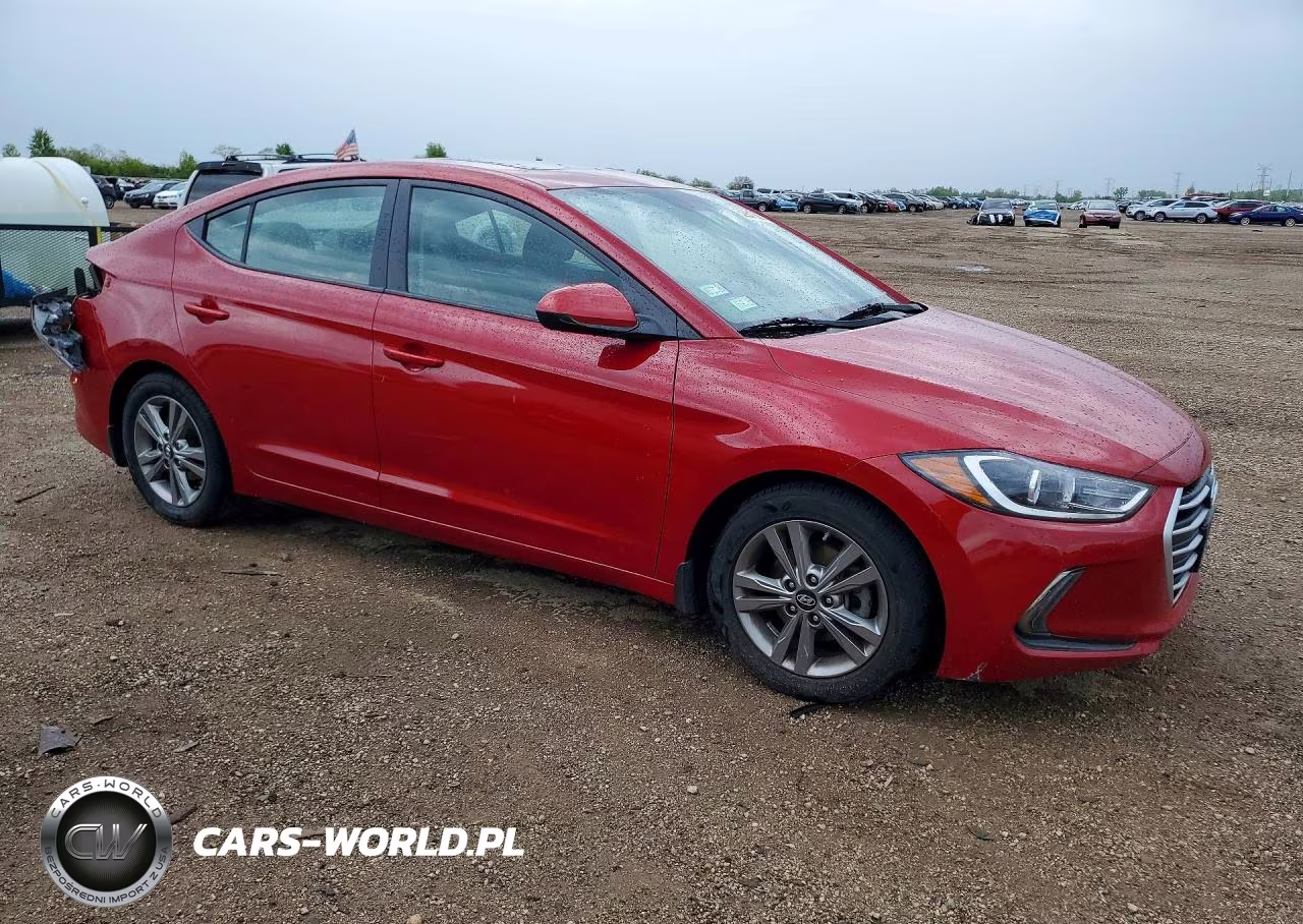 2018 Hyundai Elantra Value Edition VIN:5NPD84LF7JH386390 - 4