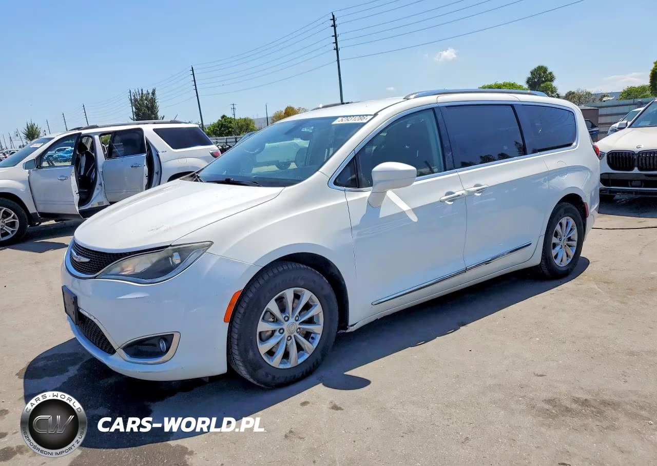 2019 Chrysler Pacifica Touring L