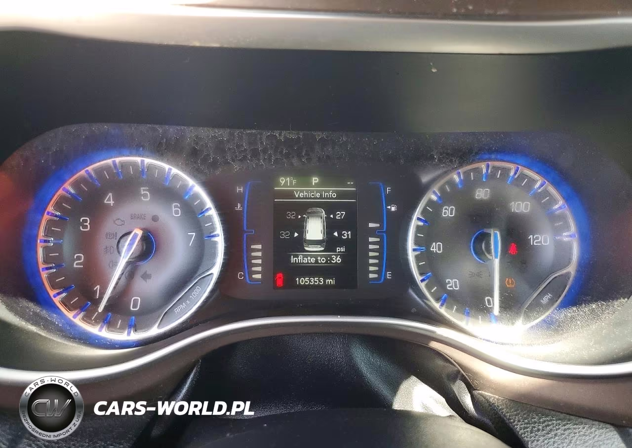 2019 Chrysler Pacifica Touring L VIN:2C4RC1BG3KR626388 - 9