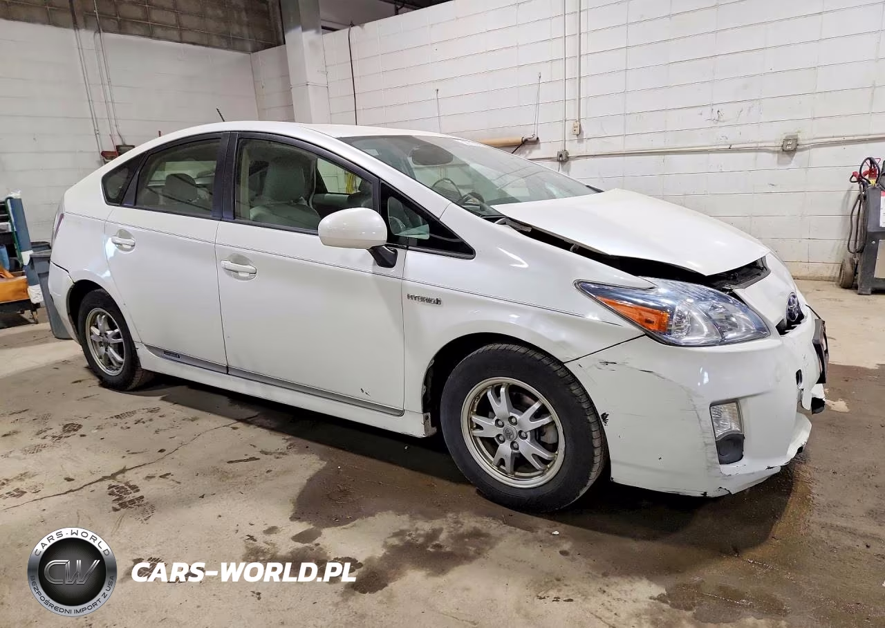 2011 Toyota Prius Four VIN:JTDKN3DU7B0318161 - 4
