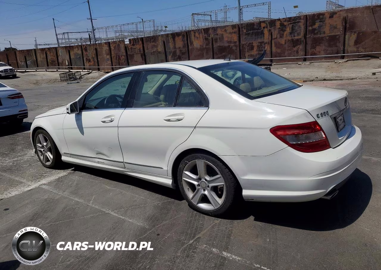 2011 Mercedes-Benz C 300 VIN:WDDGF5EB8BR187092 - 2
