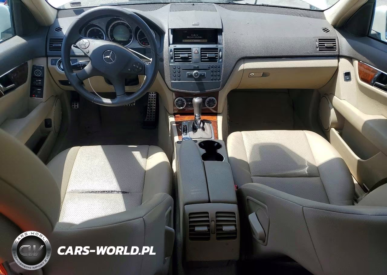 2011 Mercedes-Benz C 300 VIN:WDDGF5EB8BR187092 - 8