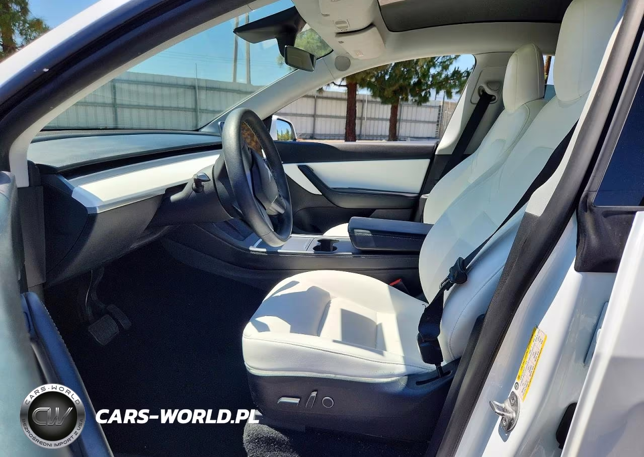 2021 Tesla Model Y VIN:5YJYGAEE7MF273940 - 7
