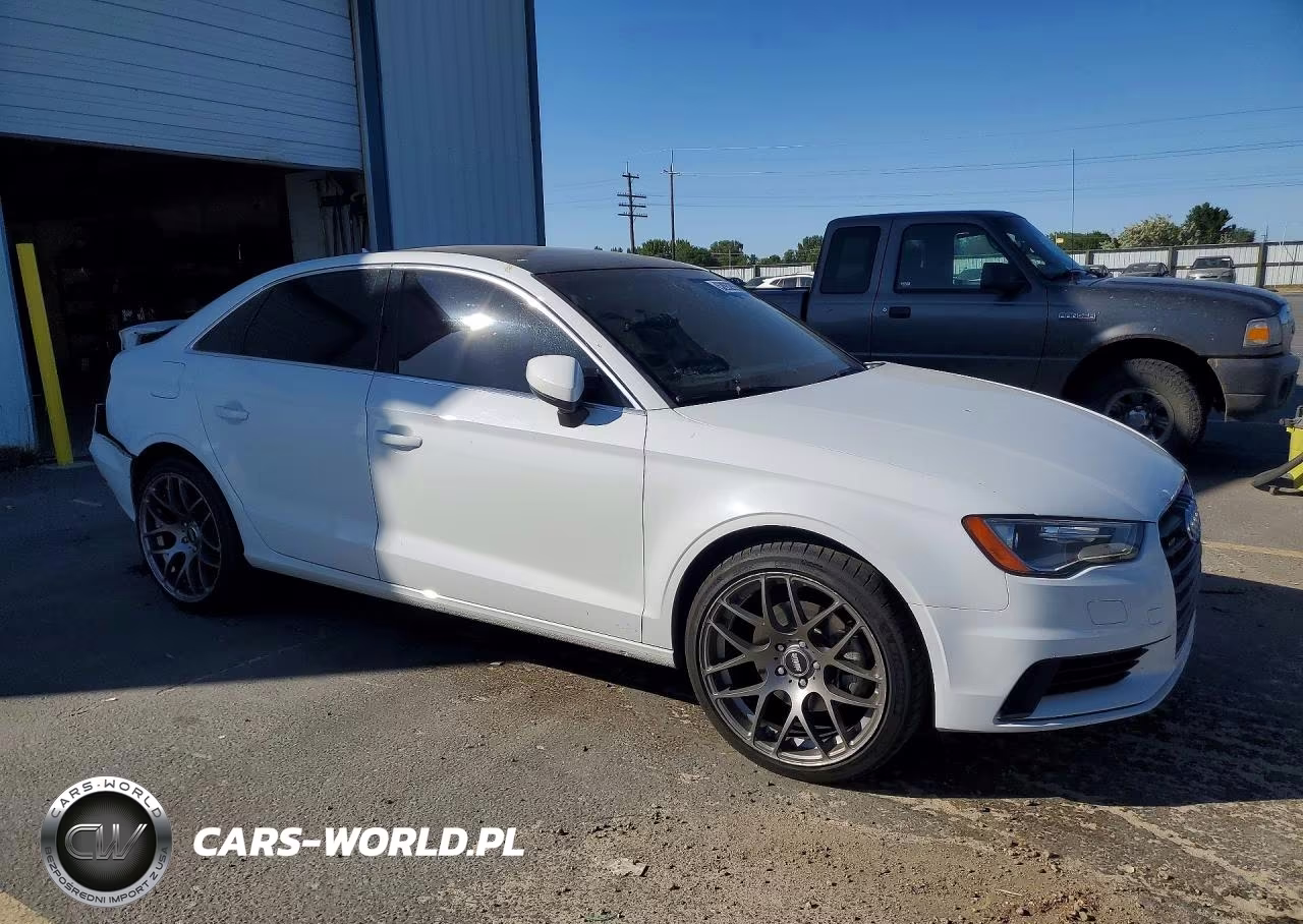 2015 Audi A3 Premium VIN:WAUBFGFF2F1015336 - 4