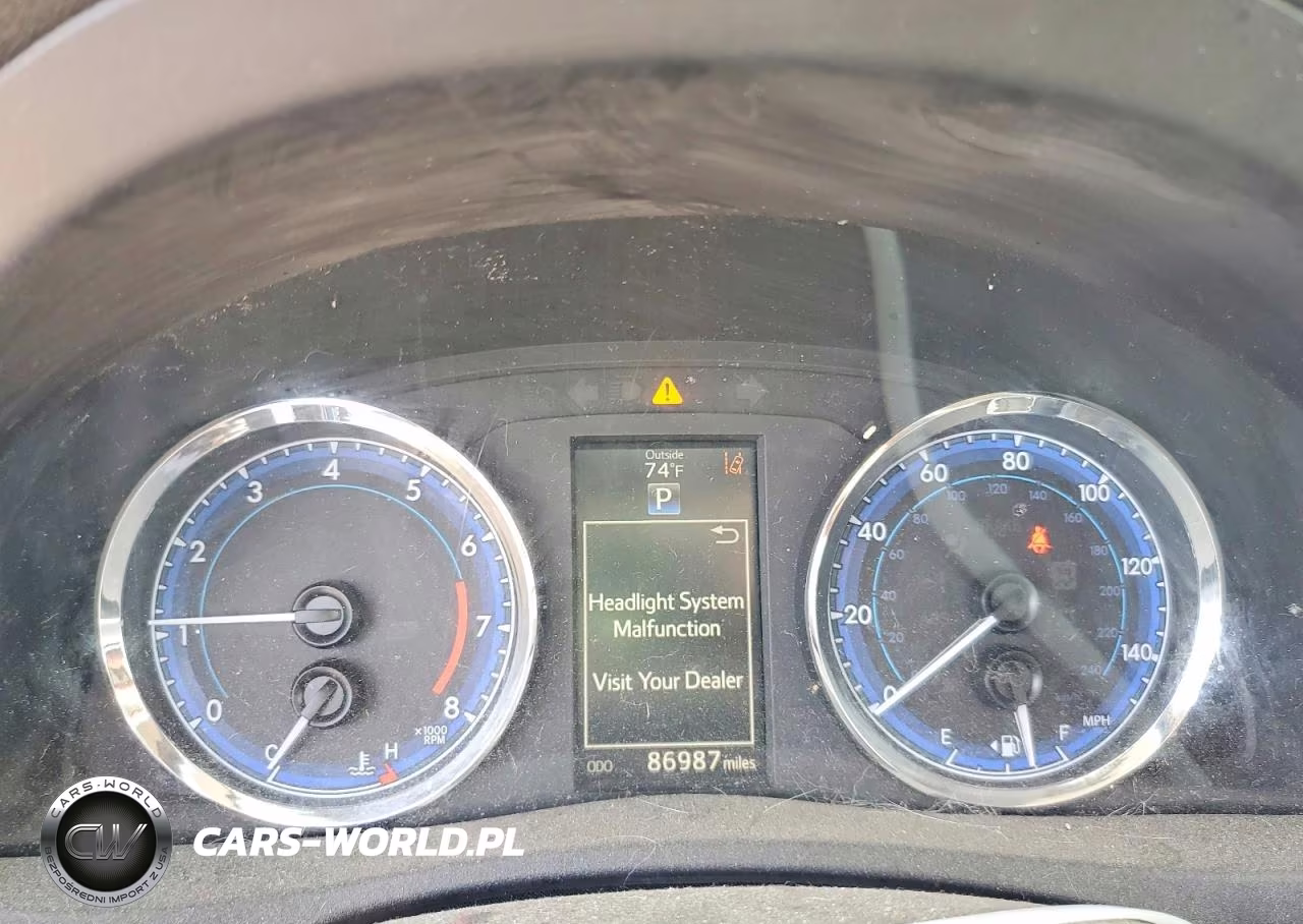 2018 Toyota Corolla Se VIN:2T1BURHE8JC057104 - 9