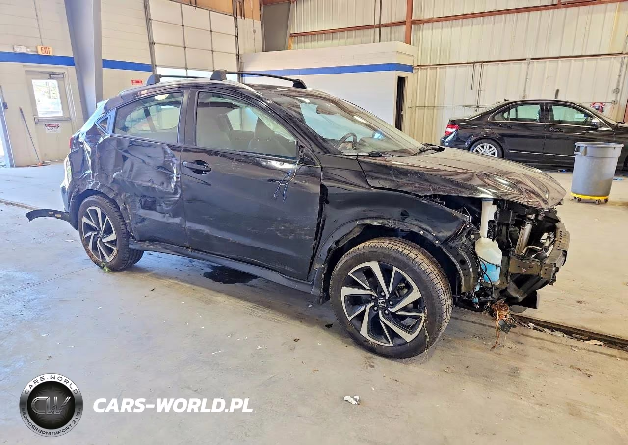 2019 Honda Hr-V Sport VIN:3CZRU5H13KM726175 - 4