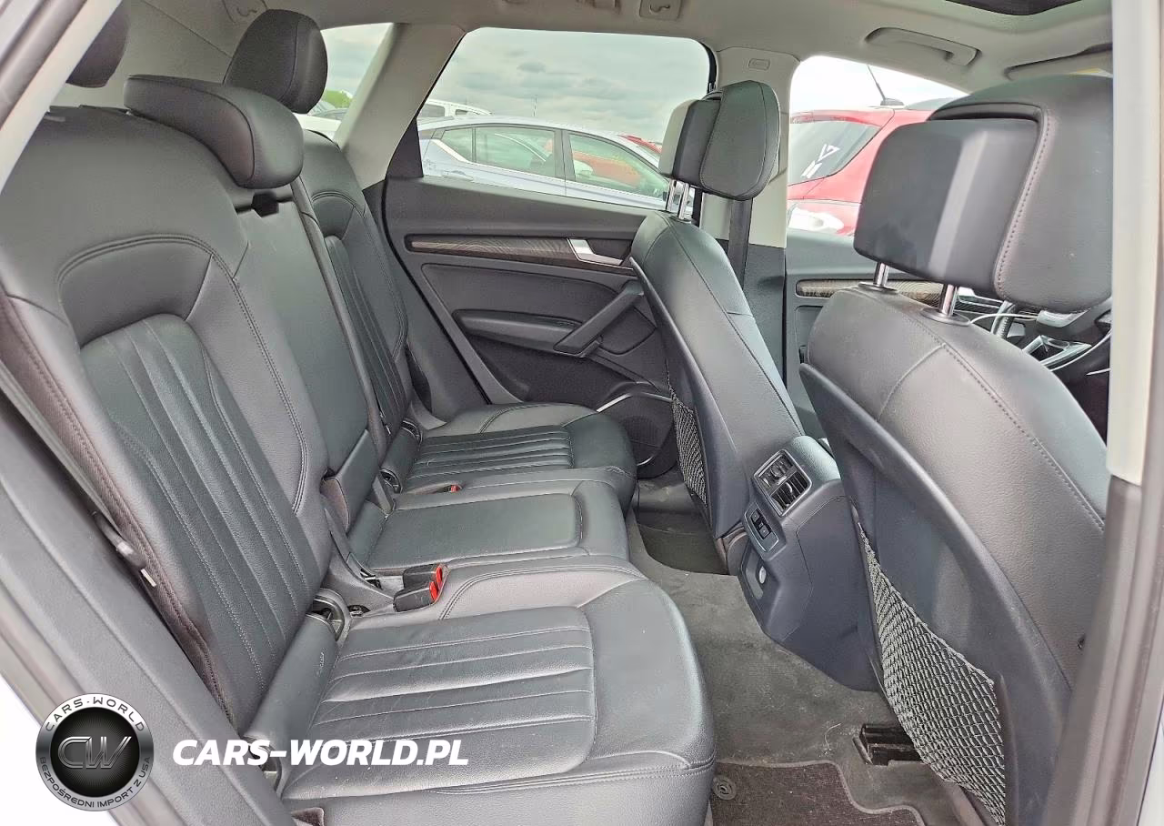 2018 Audi Q5 Premium VIN:WA1ANAFY2J2207756 - 10