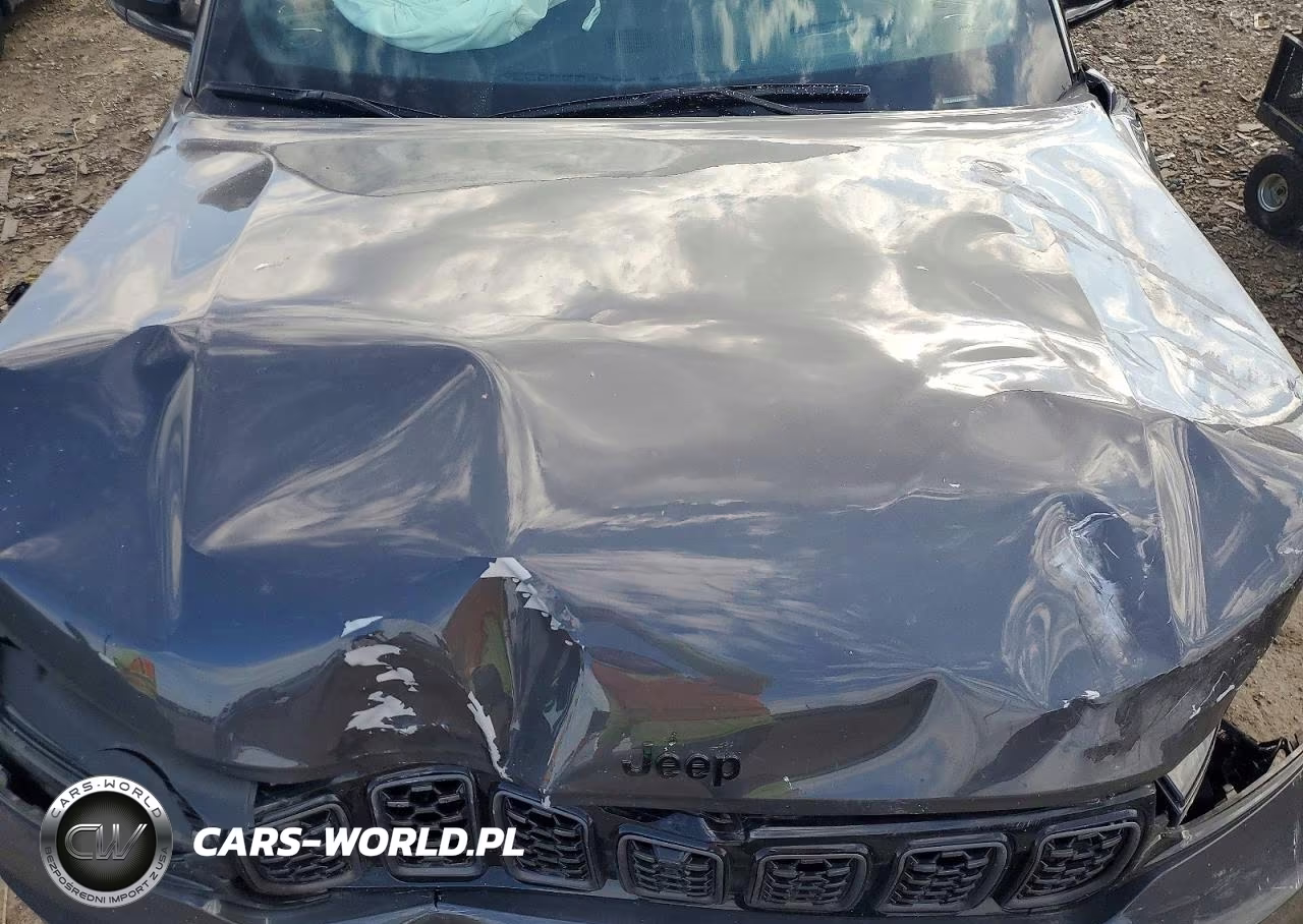 2025 Jeep Grand Cherokee L Summit VIN:1C4RJKEG4S8683007 - 12