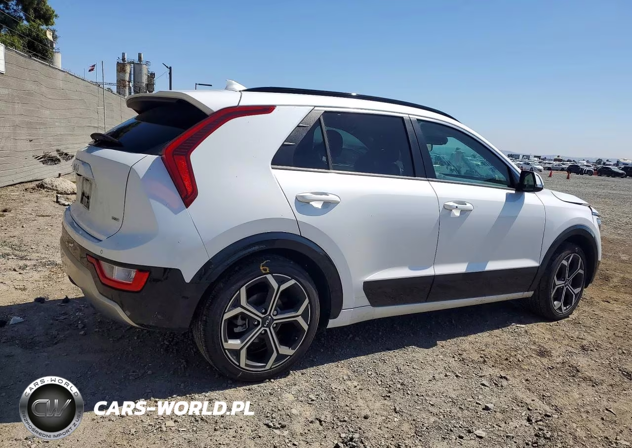 2023 Kia Niro Ex VIN:KNDCR3LE2P5052514 - 3