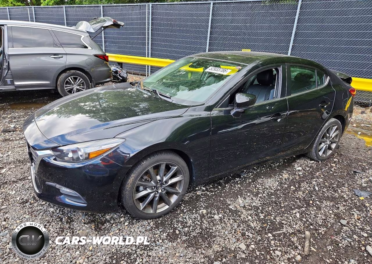 2018 Mazda 3 Touring – zdjęcie 1 z 12