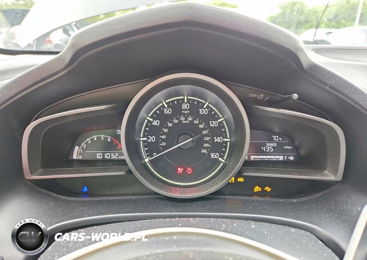 2018 Mazda 3 Touring VIN:3MZBN1V30JM270313 - 9