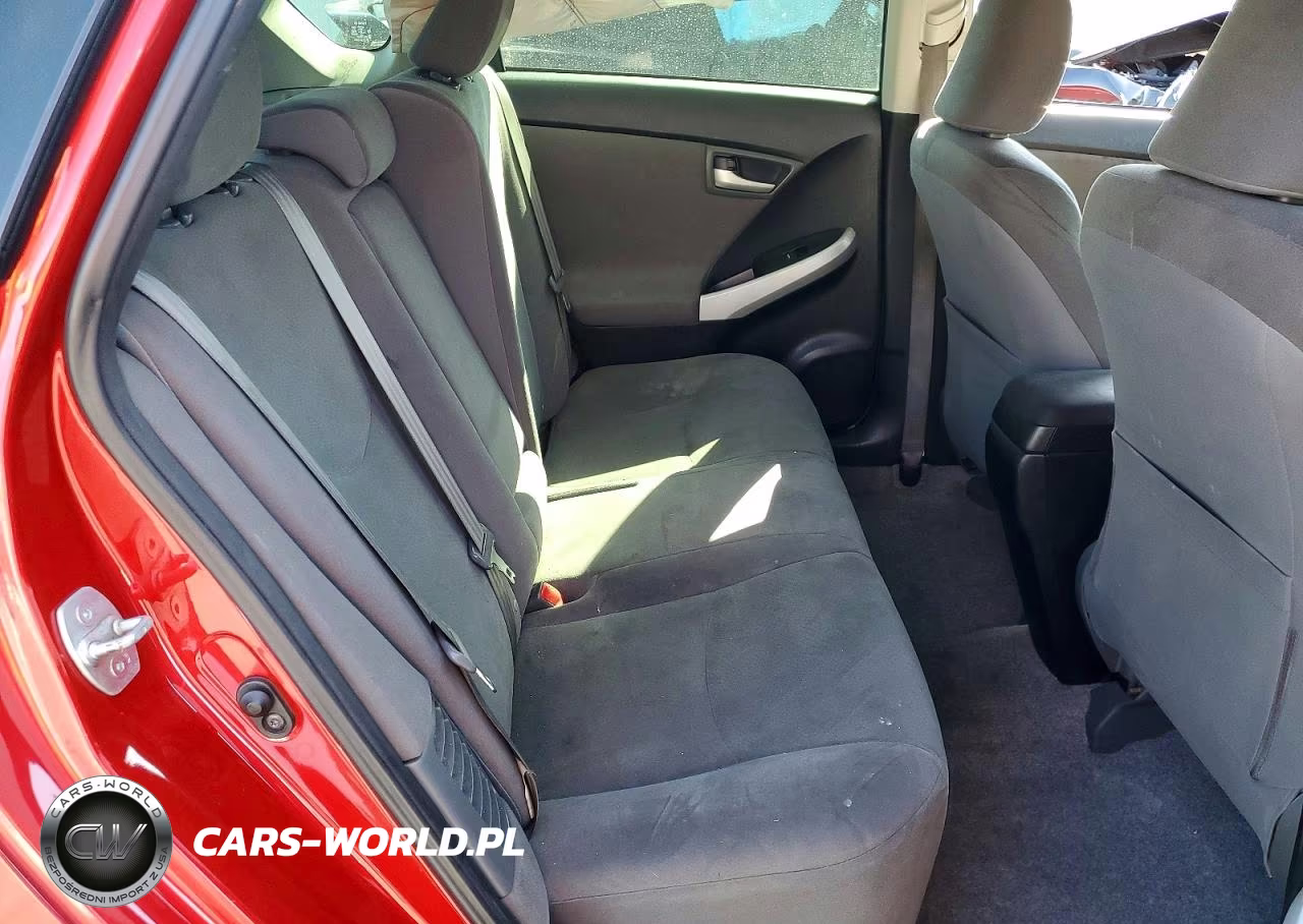 2013 Toyota Prius Two VIN:JTDKN3DU9D5687593 - 10