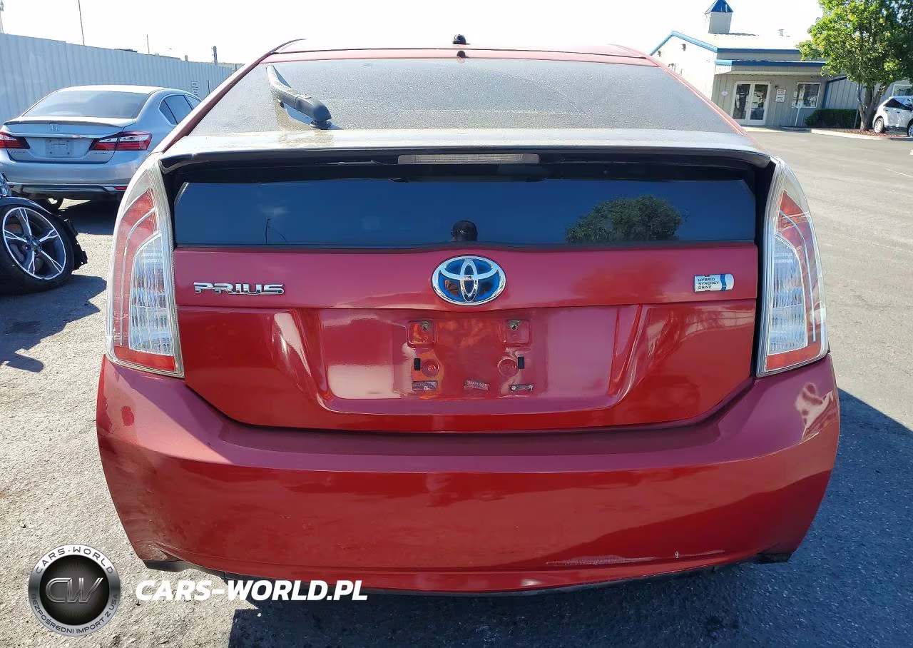 2013 Toyota Prius Two VIN:JTDKN3DU9D5687593 - 6