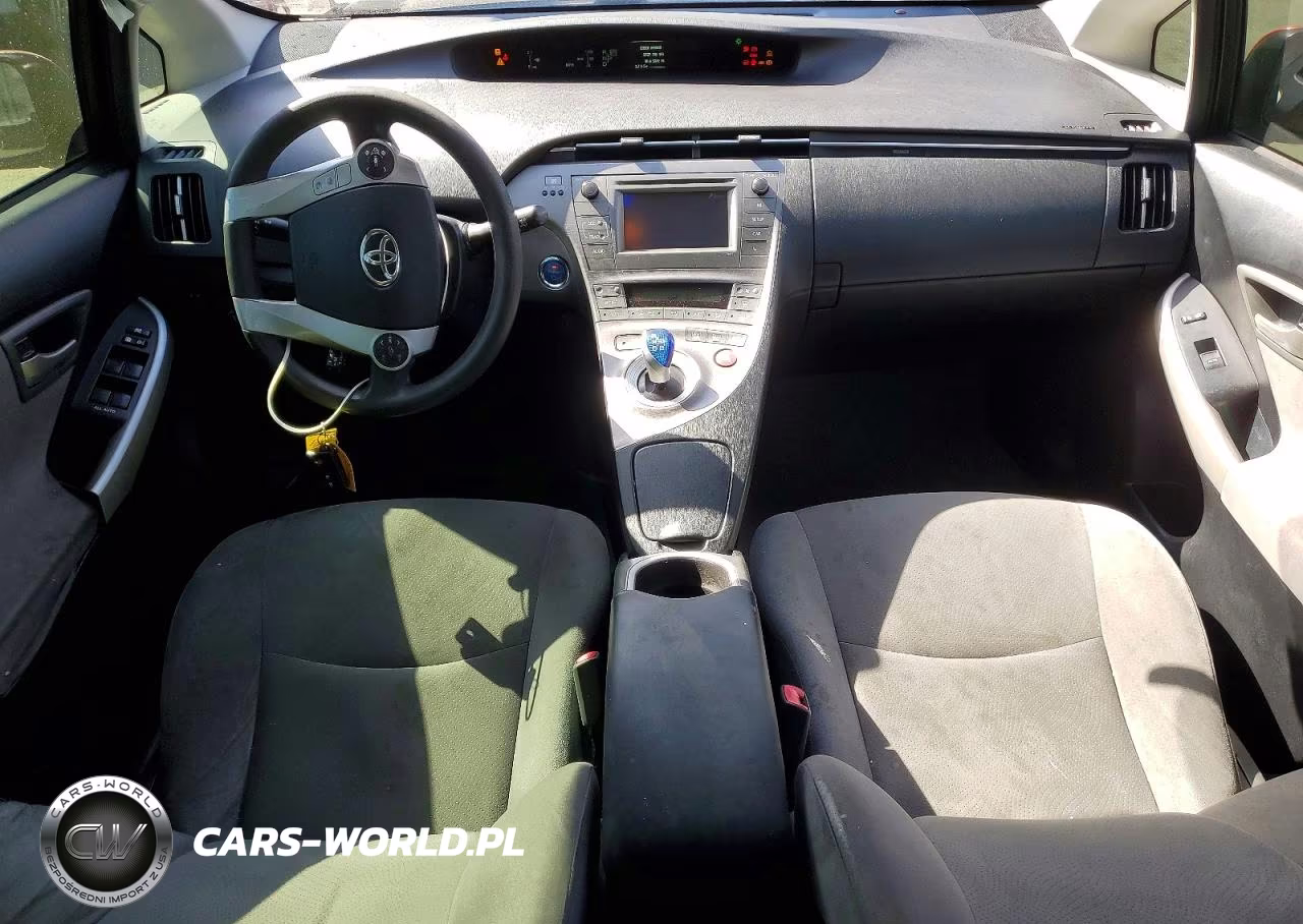 2013 Toyota Prius Two VIN:JTDKN3DU9D5687593 - 8
