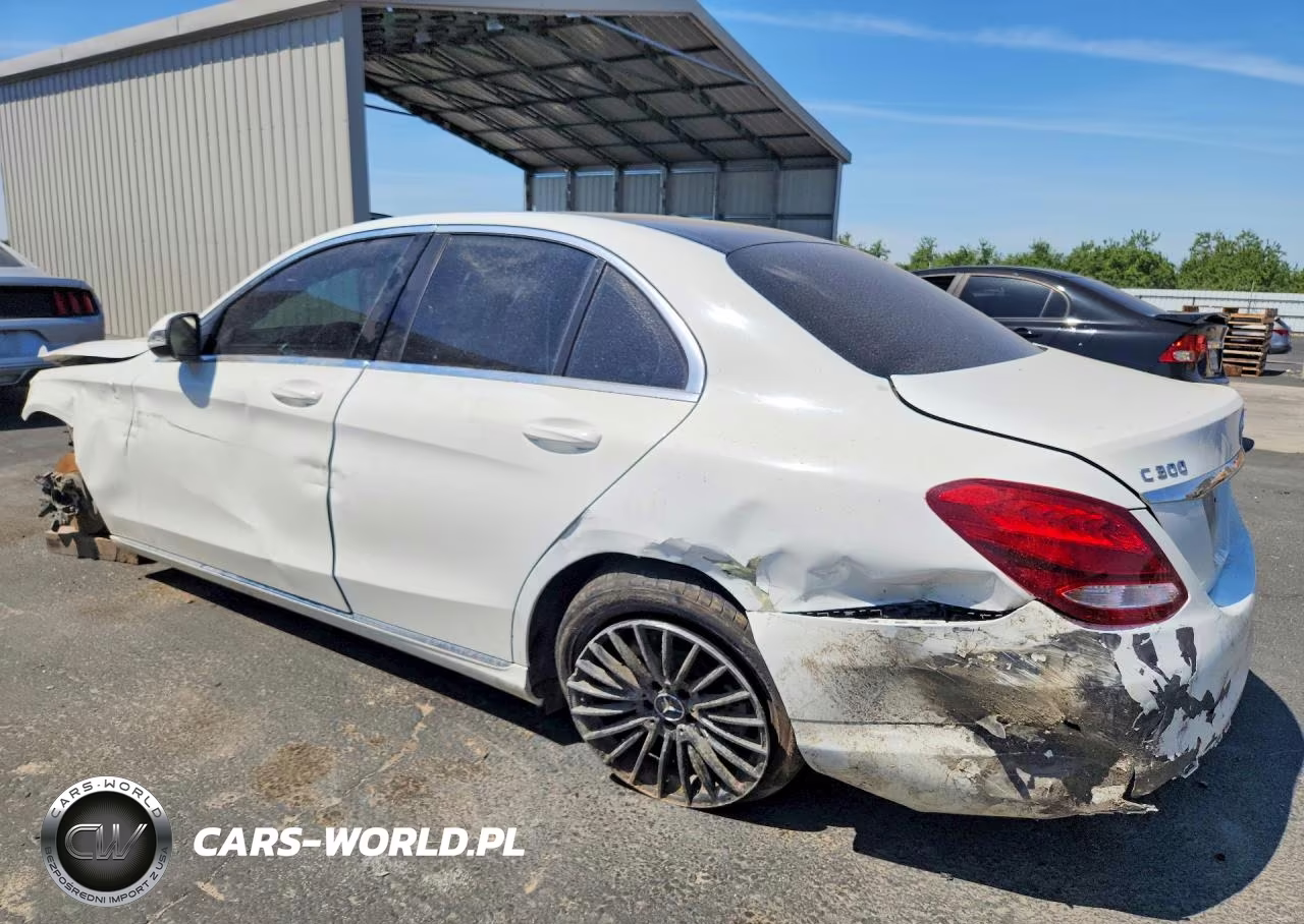 2016 Mercedes-Benz C 300 VIN:55SWF4JB8GU144261 - 2