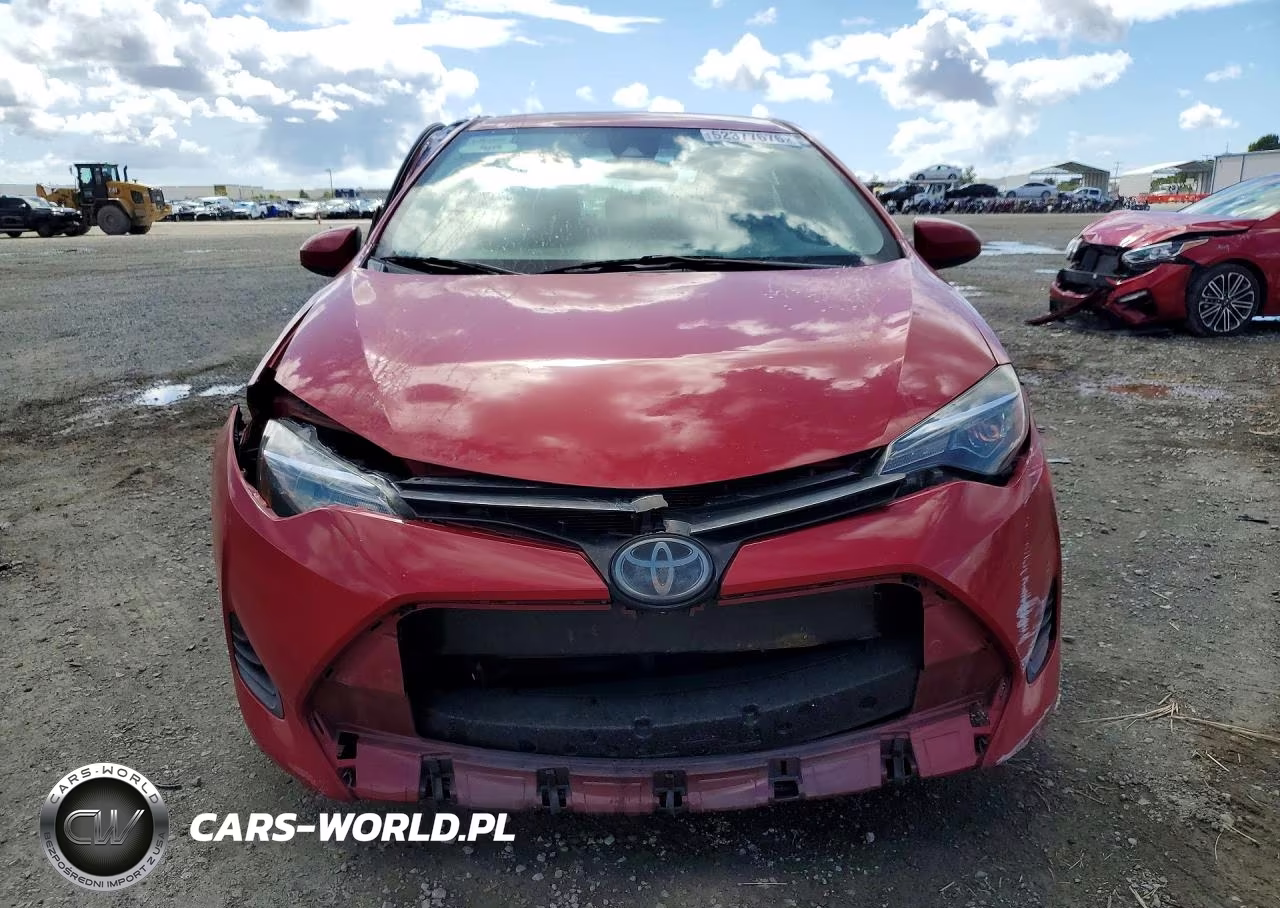 2019 Toyota Corolla Le VIN:2T1BURHE5KC232670 - 5