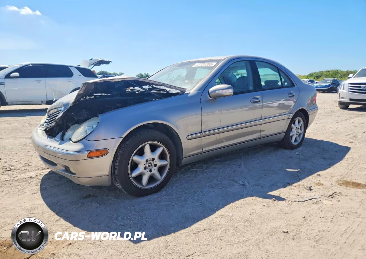 2004 Mercedes-Benz C 240