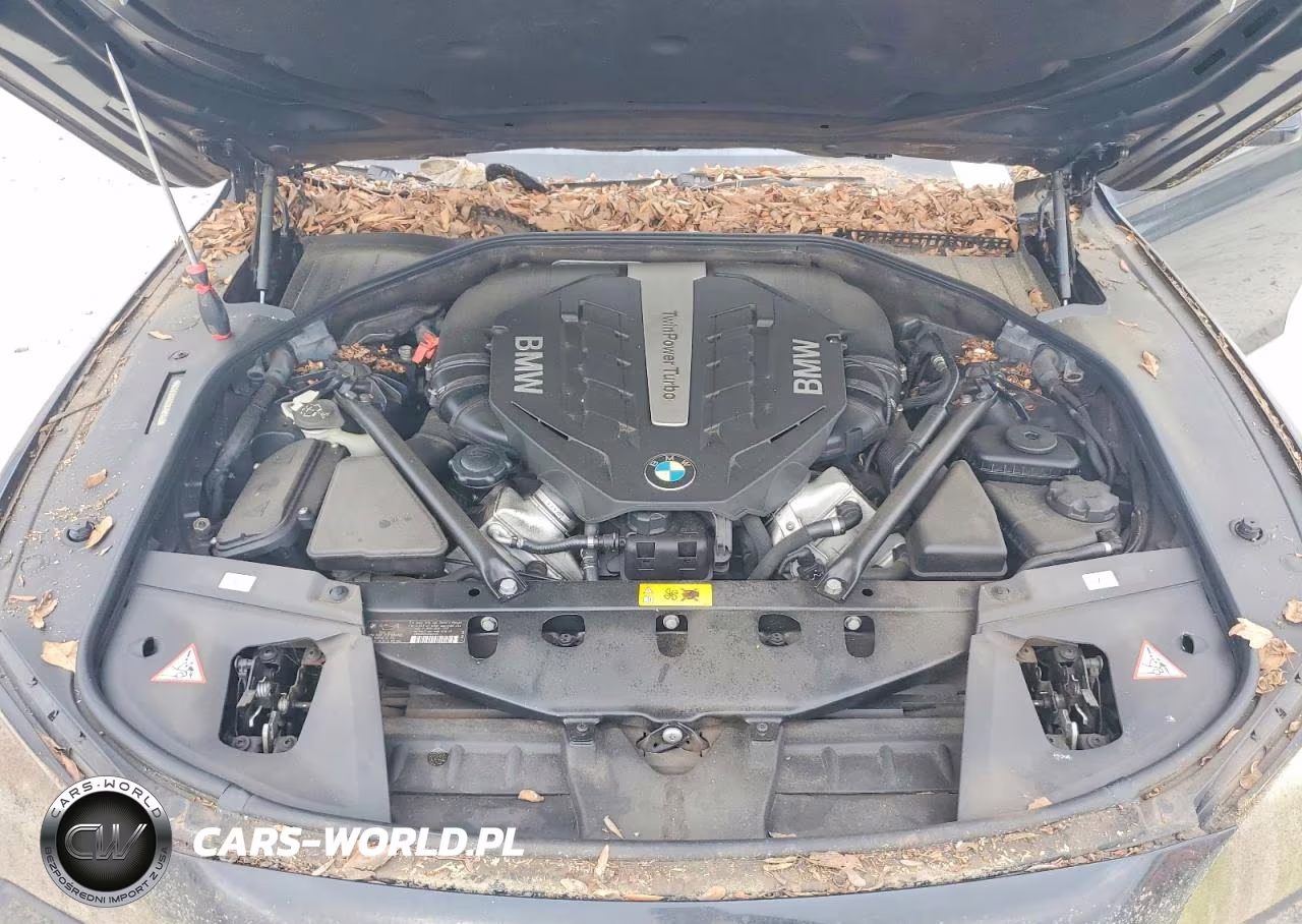 2012 BMW 750 Li VIN:WBAKX8C55CC198441 - 11