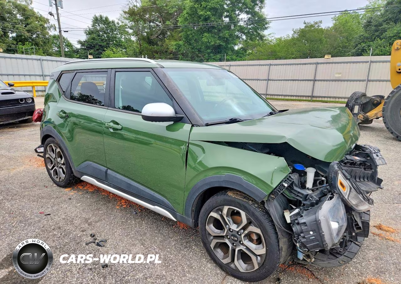2020 Kia Soul X-Line VIN:KNDJ23AU3L7041235 - 4