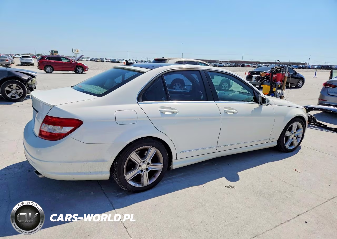 2010 Mercedes-Benz C 300 VIN:WDDGF5EB5AR103969 - 3