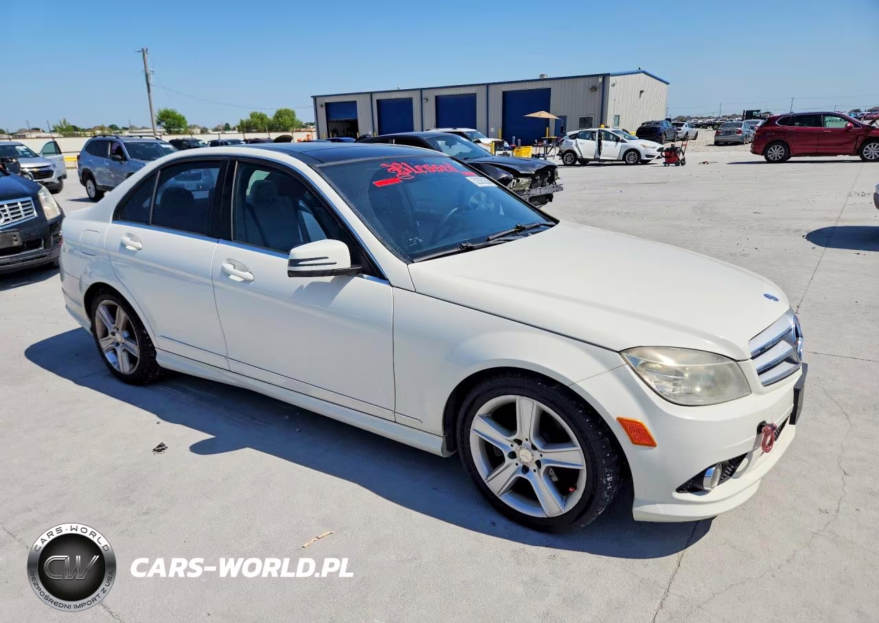 2010 Mercedes-Benz C 300 VIN:WDDGF5EB5AR103969 - 4