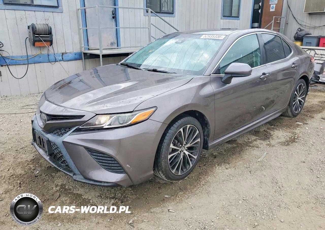 2020 Toyota Camry Se