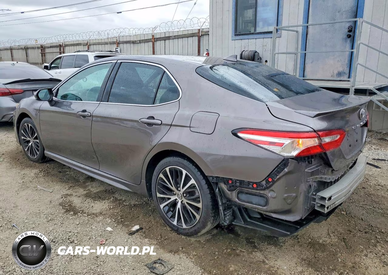 2020 Toyota Camry Se VIN:4T1G11AK2LU885473 - 2