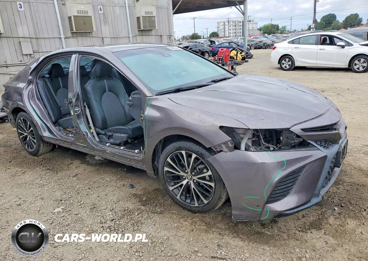 2020 Toyota Camry Se VIN:4T1G11AK2LU885473 - 4