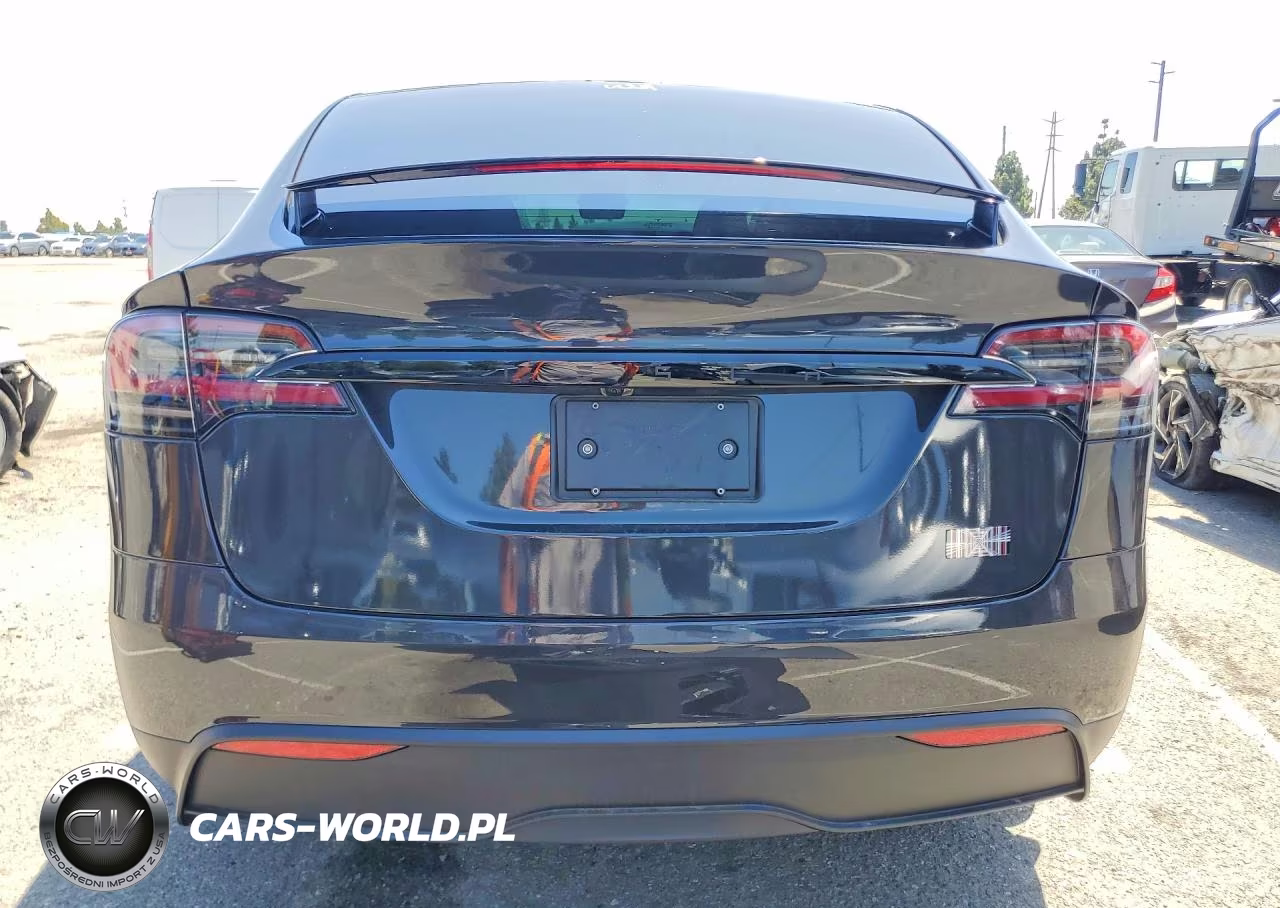 2026 Tesla Model X VIN:7SAXCBE60TF481391 - 6