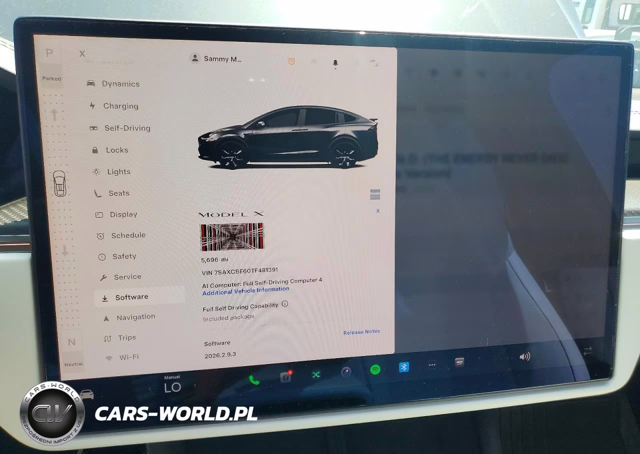 2026 Tesla Model X VIN:7SAXCBE60TF481391 - 9
