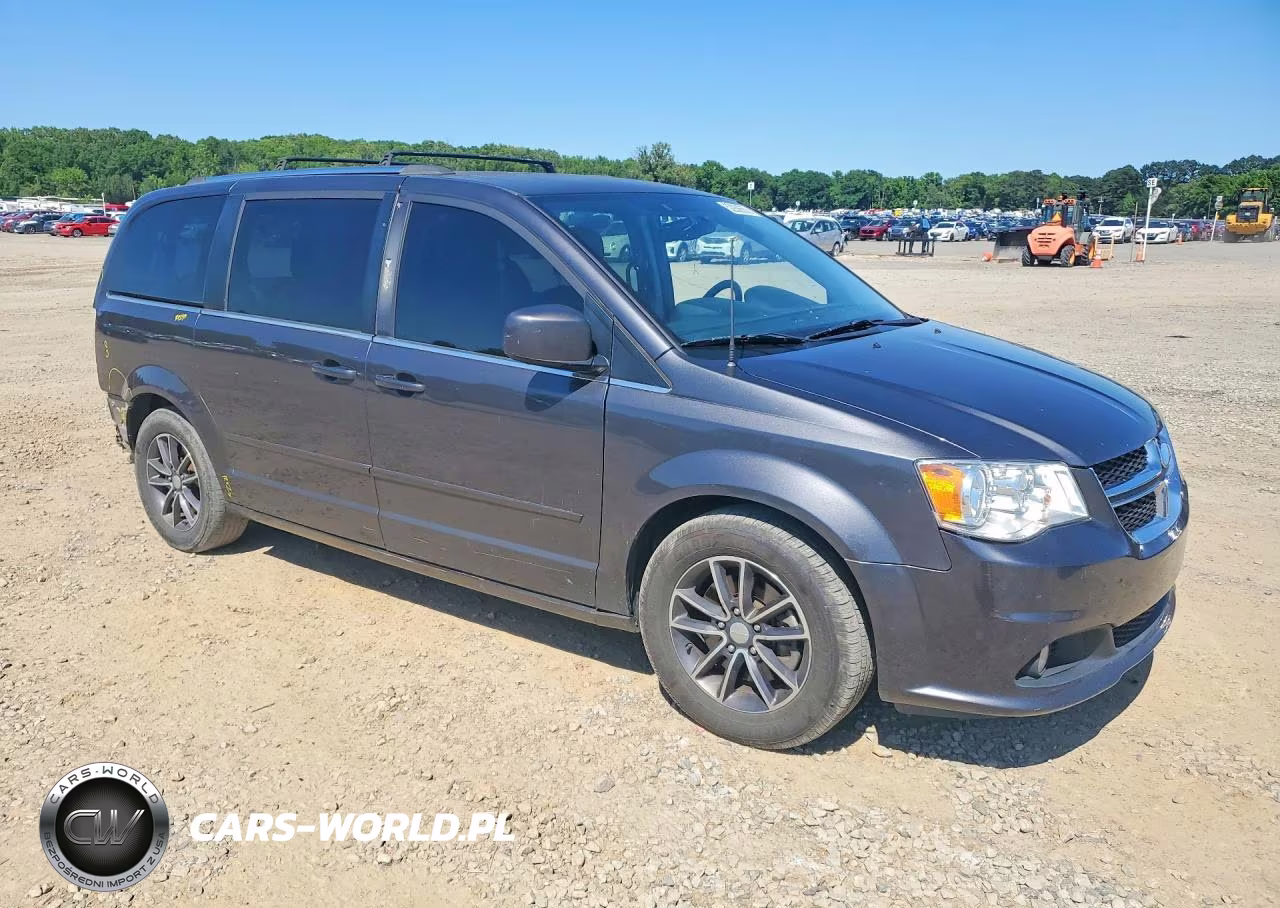 2017 Dodge Grand Caravan Sxt VIN:2C4RDGCG9HR590195 - 4