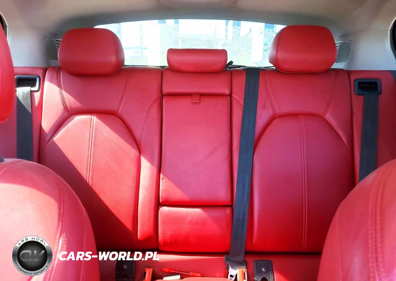 2018 Alfa Romeo Stelvio Ti VIN:ZASFAKBNXJ7B71396 - 10