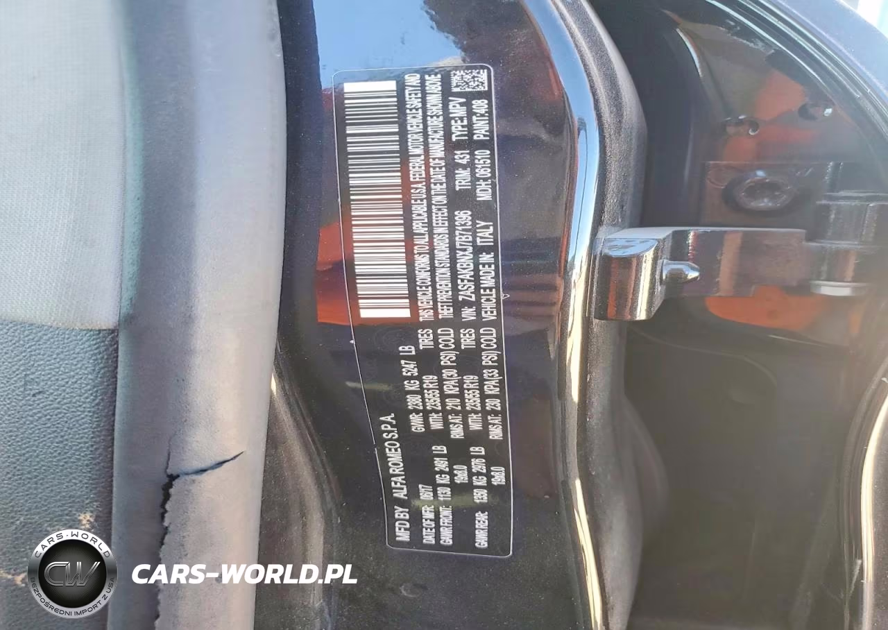2018 Alfa Romeo Stelvio Ti VIN:ZASFAKBNXJ7B71396 - 14