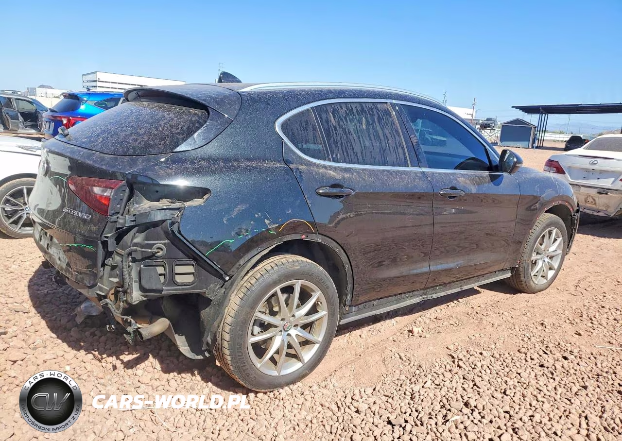 2018 Alfa Romeo Stelvio Ti VIN:ZASFAKBNXJ7B71396 - 3