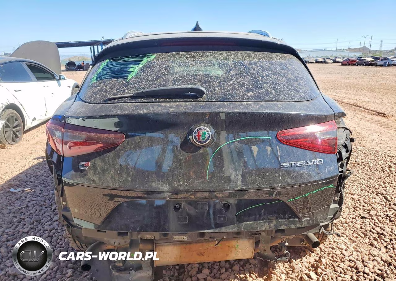 2018 Alfa Romeo Stelvio Ti VIN:ZASFAKBNXJ7B71396 - 6