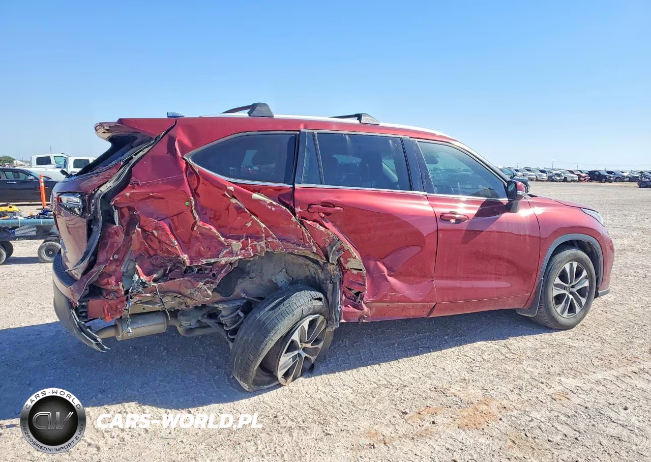 2022 Toyota Highlander Xle VIN:5TDGZRAH3NS550634 - 3