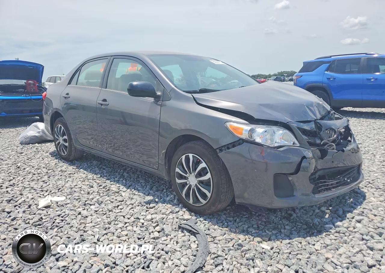 2013 Toyota Corolla Le VIN:5YFBU4EE4DP164663 - 4