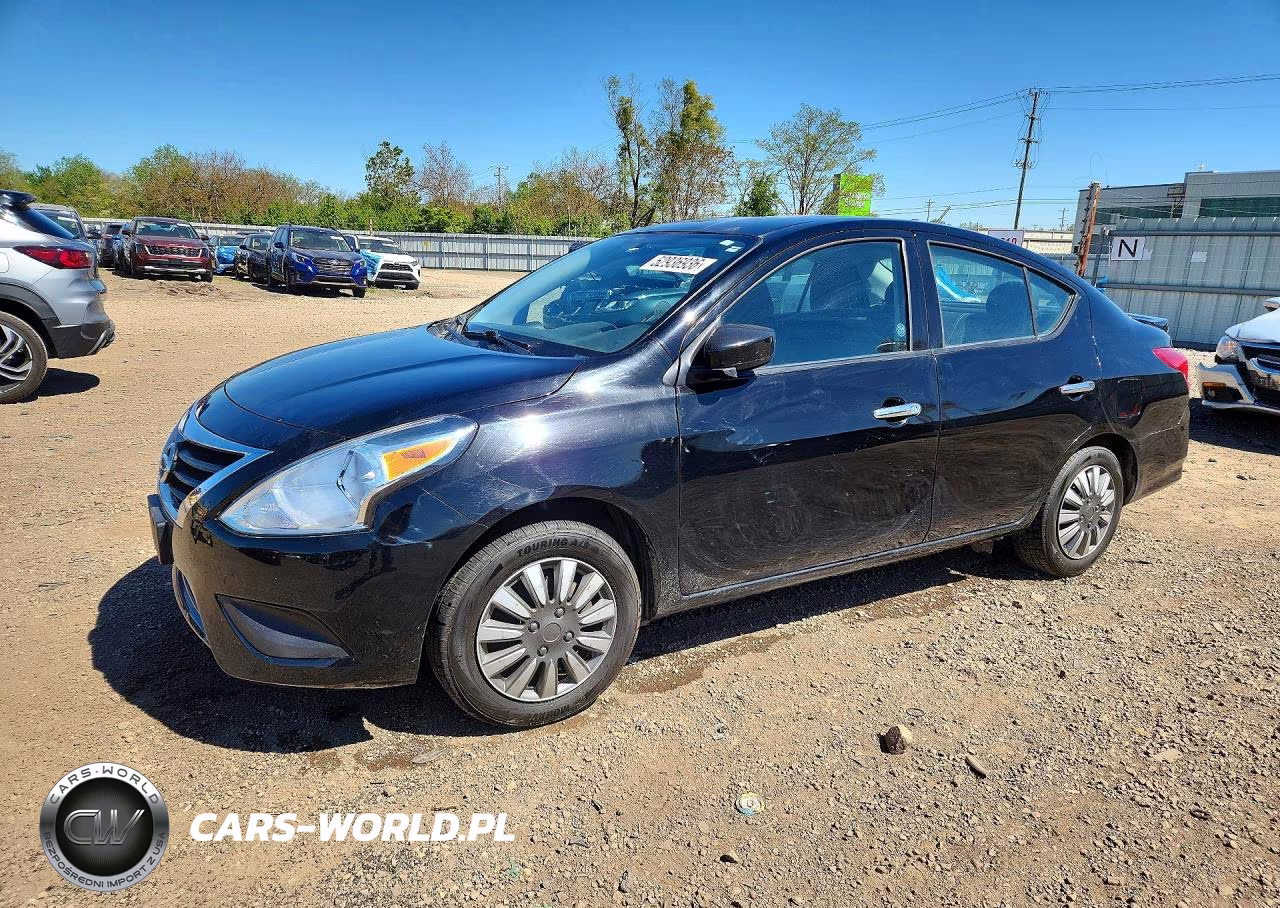 2019 Nissan Versa Sv
