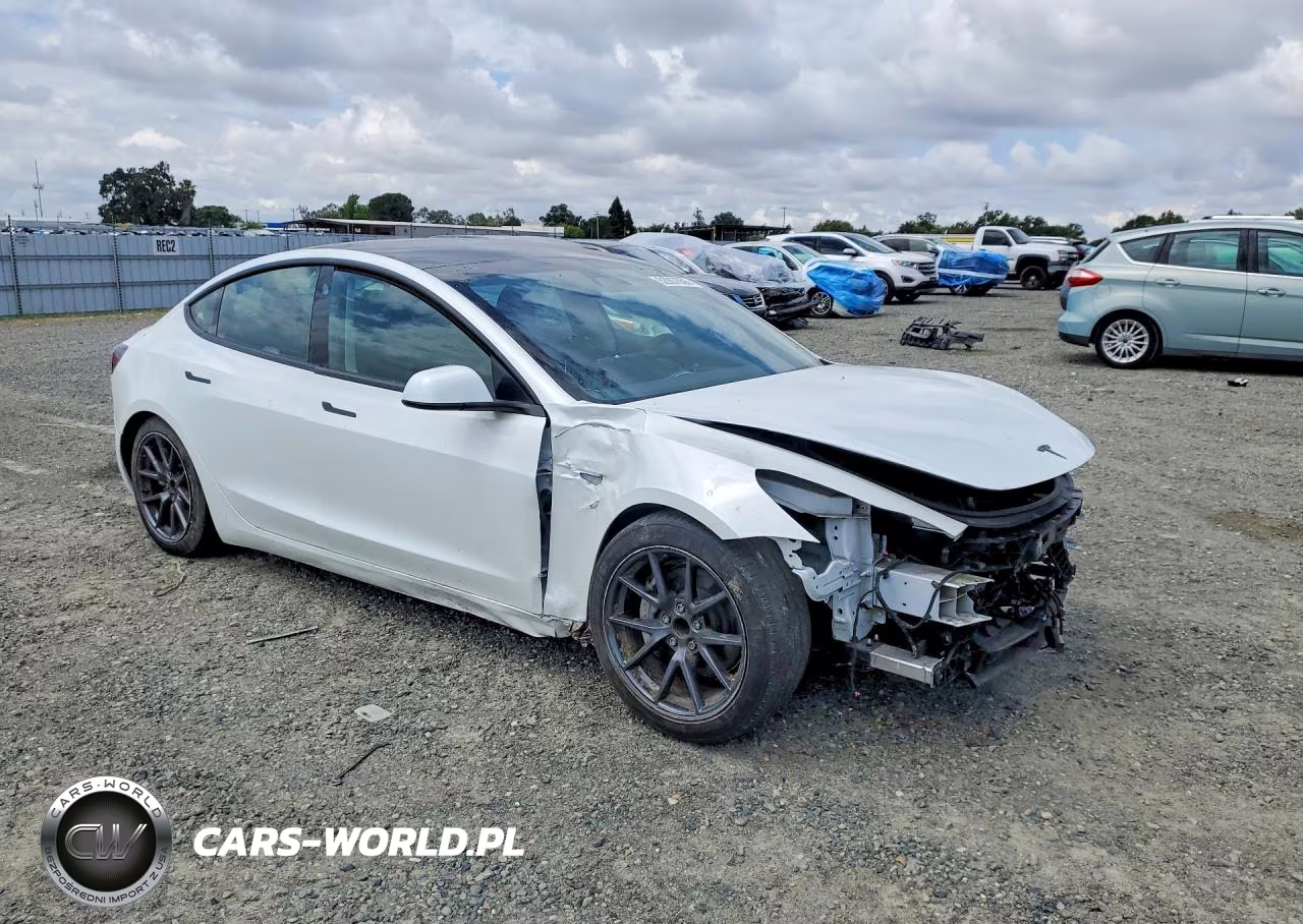 2023 Tesla Model 3 VIN:5YJ3E1EAXPF570850 - 4