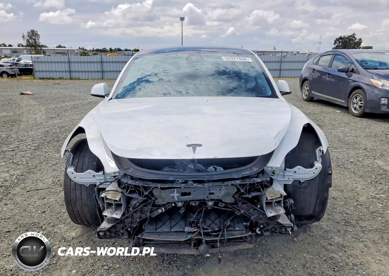 2023 Tesla Model 3 VIN:5YJ3E1EAXPF570850 - 5