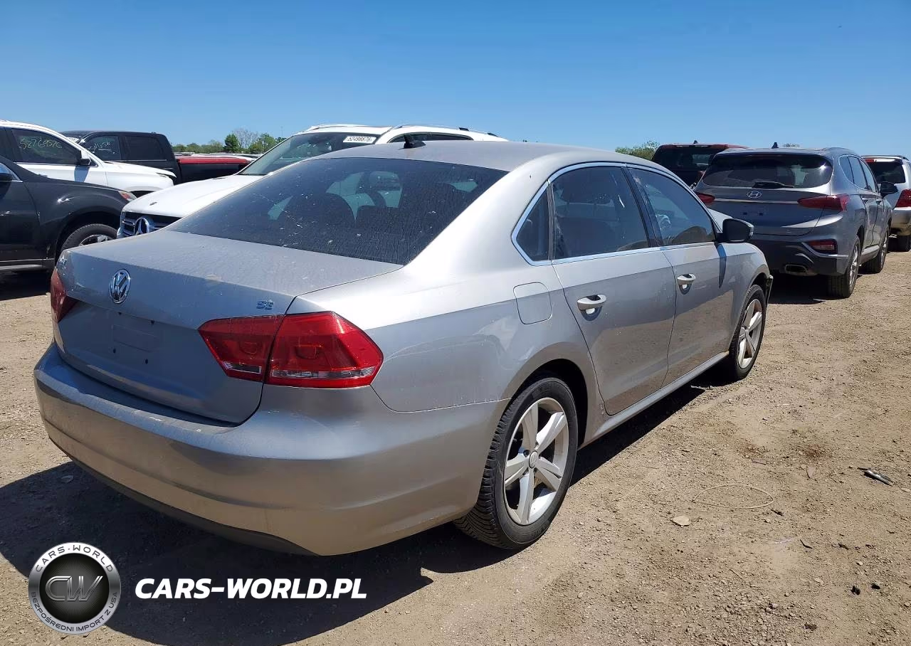 2012 Volkswagen Passat Se VIN:1VWBH7A32CC110972 - 3