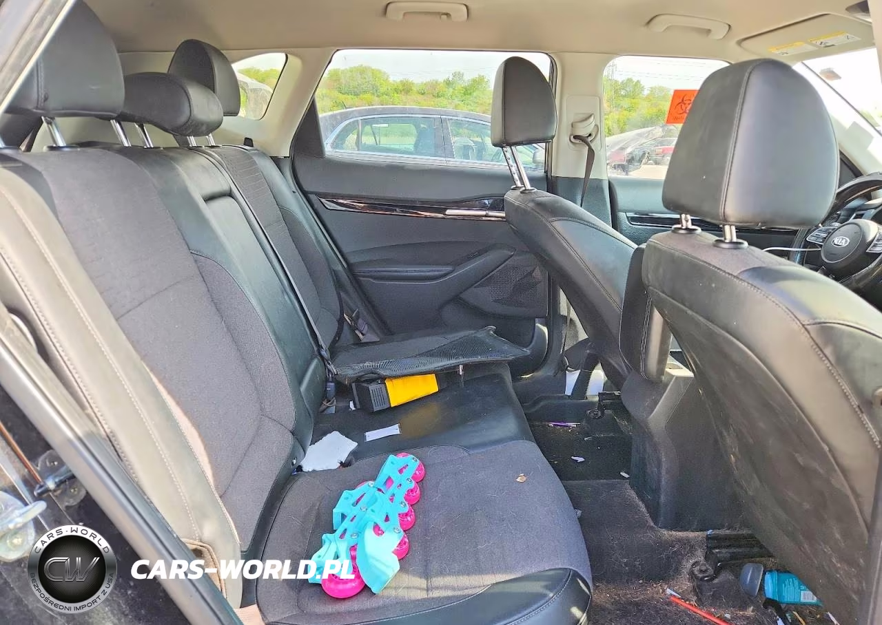 2021 Kia Seltos S VIN:KNDEUCAA3M7043828 - 11