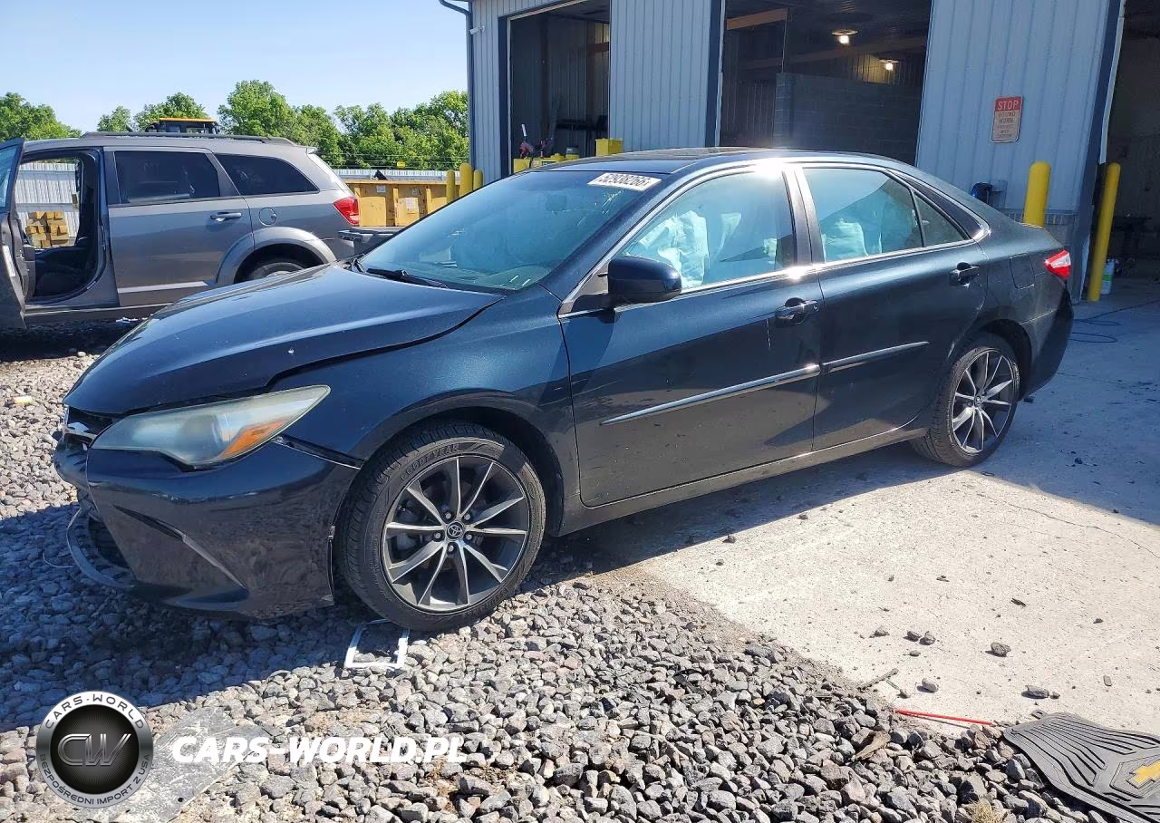 2015 Toyota Camry Xse