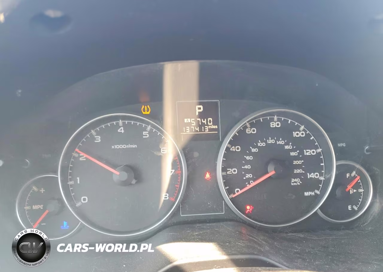 2013 Subaru Outback 2.5I Premium VIN:4S4BRBCC7D3324496 - 9