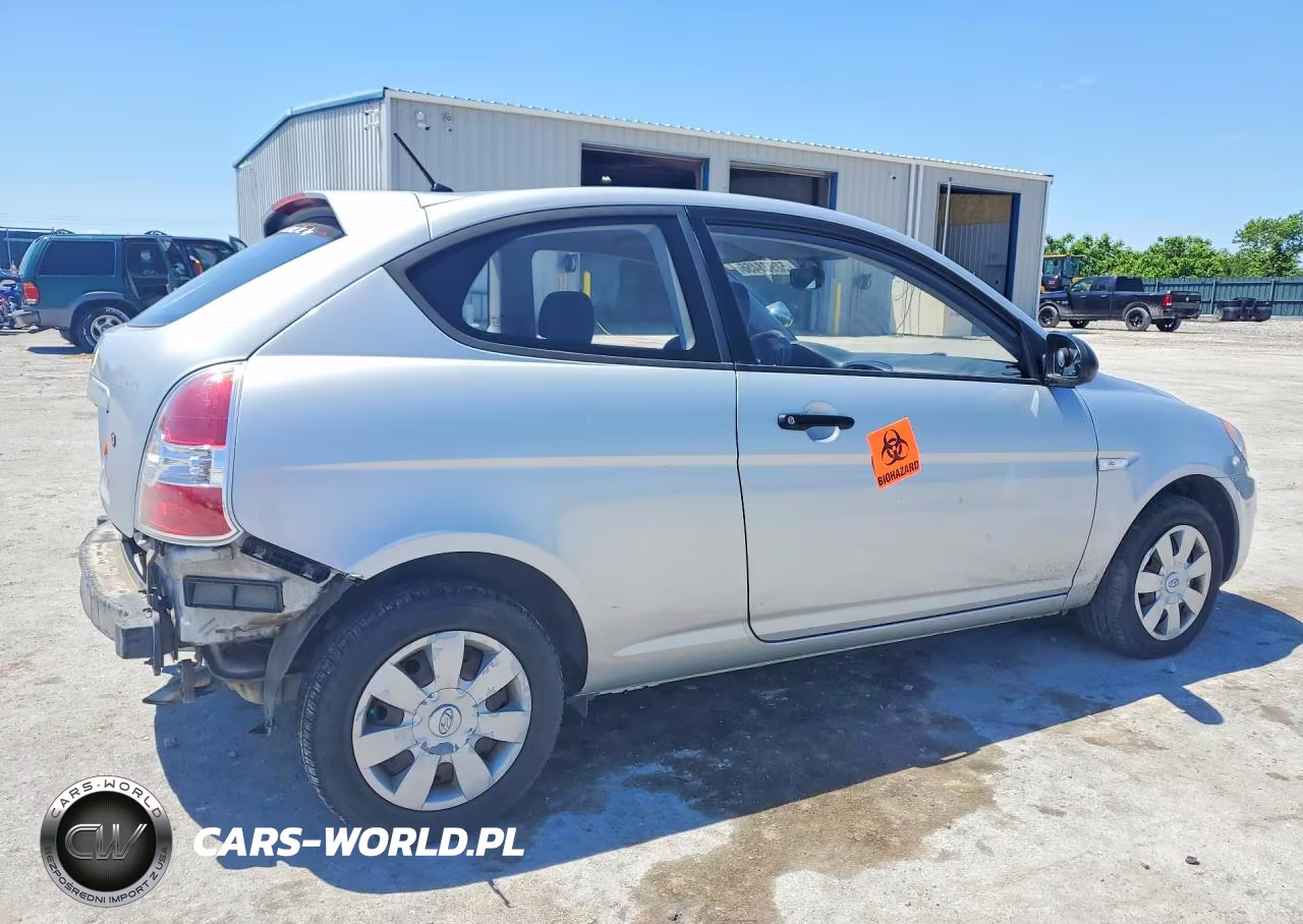 2007 Hyundai Accent Gs VIN:KMHCM36C47U016480 - 3