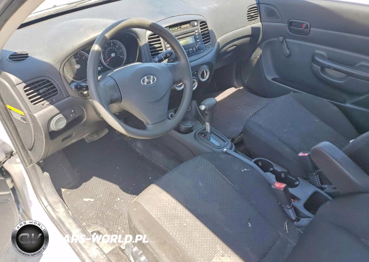 2007 Hyundai Accent Gs VIN:KMHCM36C47U016480 - 8