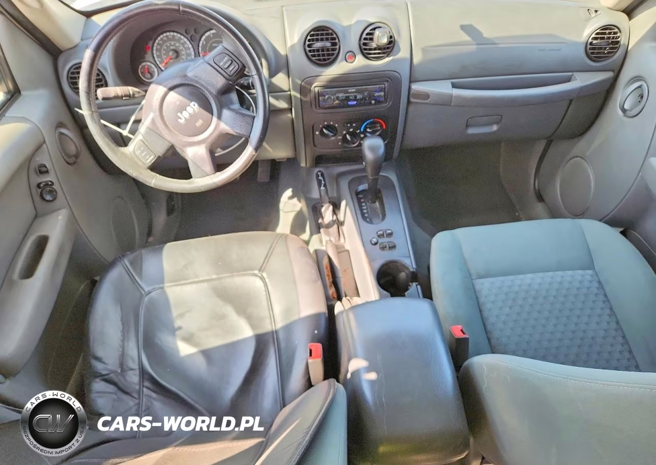 2006 Jeep Liberty Sport VIN:1J4GL48K66W270014 - 8